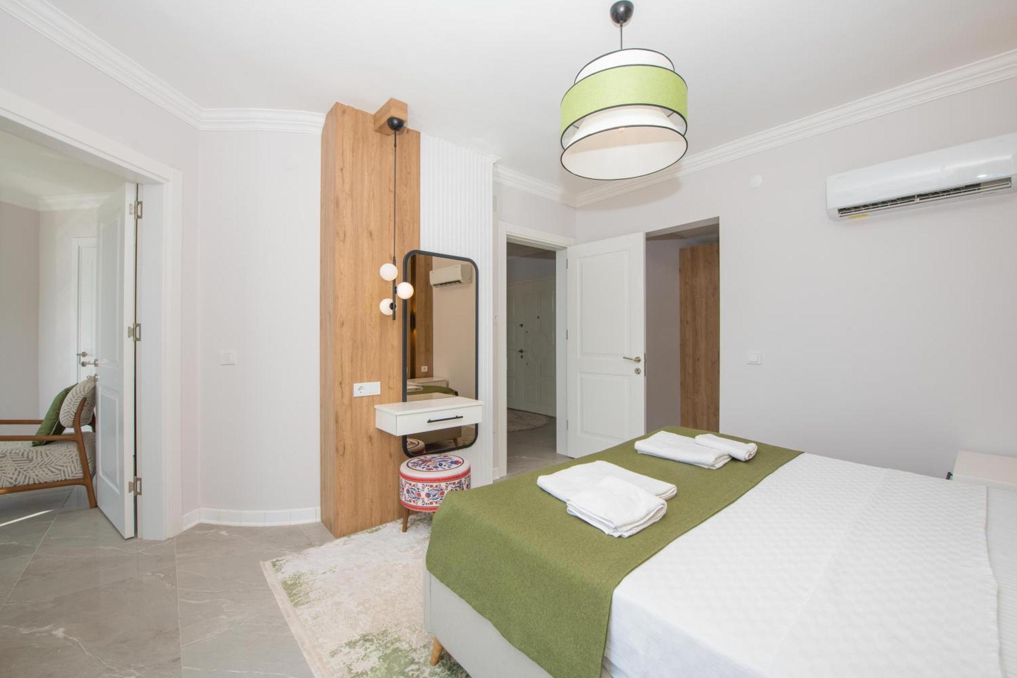 Beachfront White Villa With Private Swimming Pool カルカン エクステリア 写真
