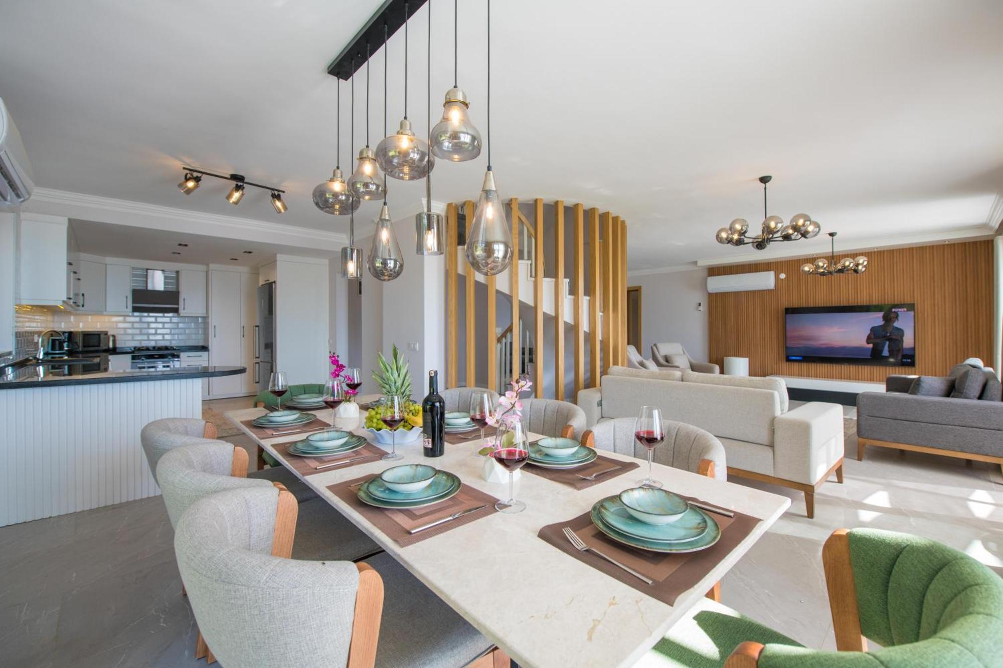 Beachfront White Villa With Private Swimming Pool カルカン エクステリア 写真
